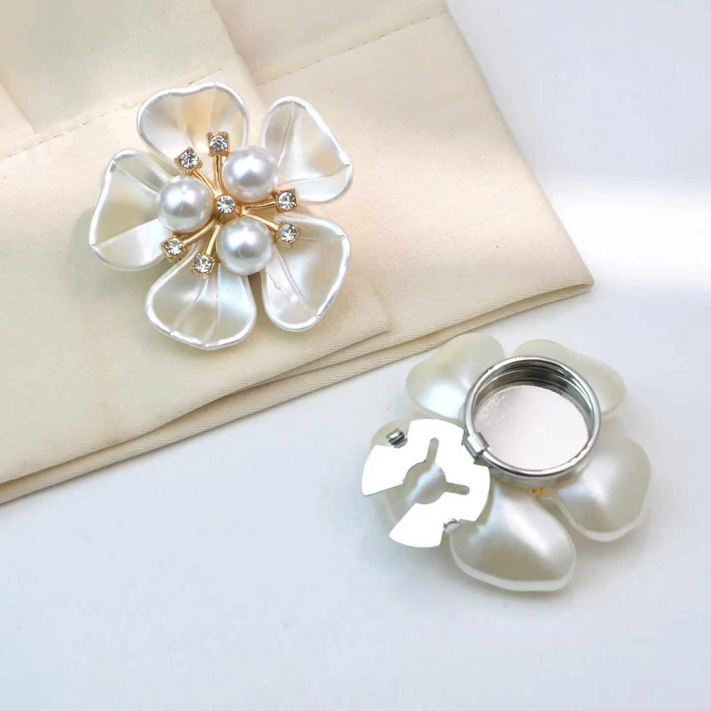 Flower Pearl Button Brooch